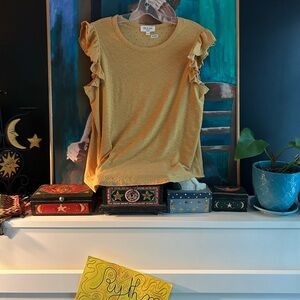Kim & Cami Mustard Ruffle Sleeve Muscle Tee M